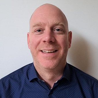 Foto Joost van den Berg vierk.jpg